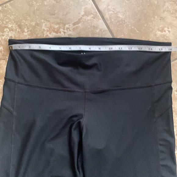 Under Armour compression heatgear leggings - Picture 3 of 8